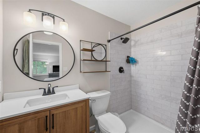 2633 Plantation Point A, St Charles, MO 63303