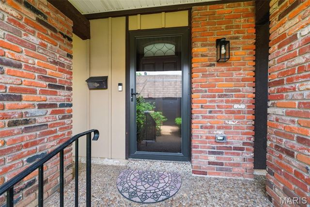 2633 Plantation Point A, St Charles, MO 63303