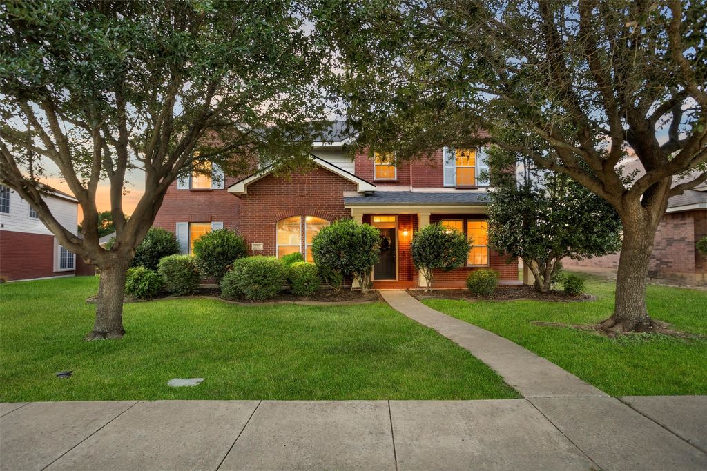 2707 Juniper Drive, Glenn Heights, TX 75154 — exterior