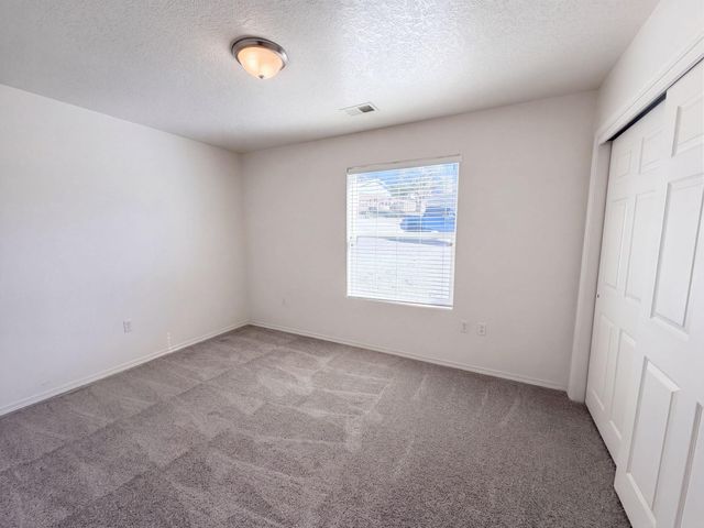 4 Antique Lane SE, Albuquerque, NM 87123
