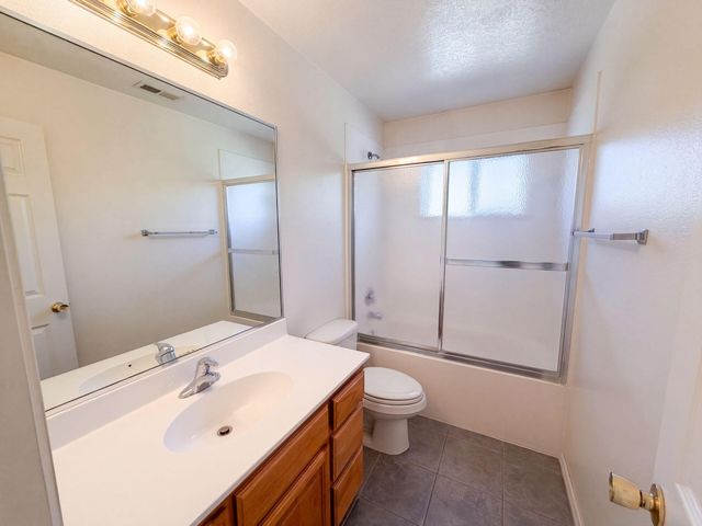 4 Antique Lane SE, Albuquerque, NM 87123