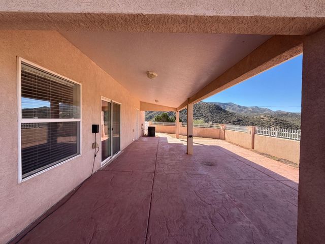 4 Antique Lane SE, Albuquerque, NM 87123