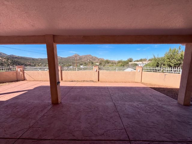 4 Antique Lane SE, Albuquerque, NM 87123