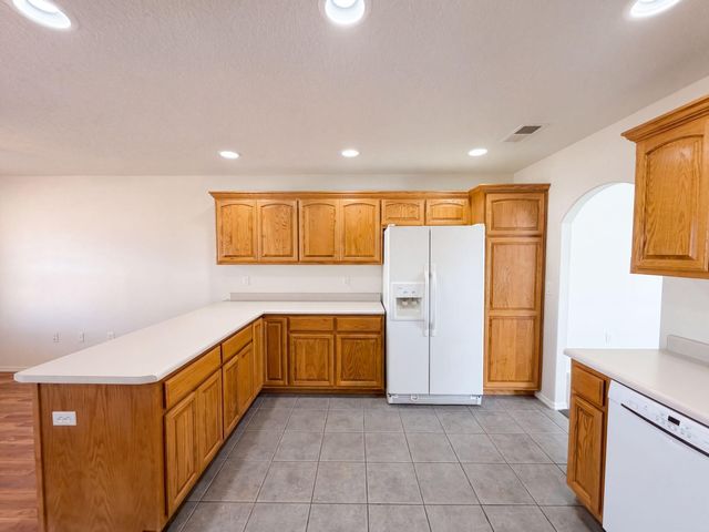 4 Antique Lane SE, Albuquerque, NM 87123