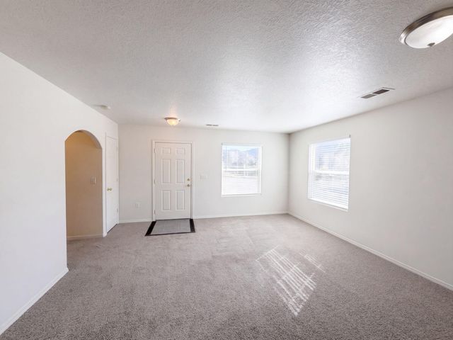 4 Antique Lane SE, Albuquerque, NM 87123