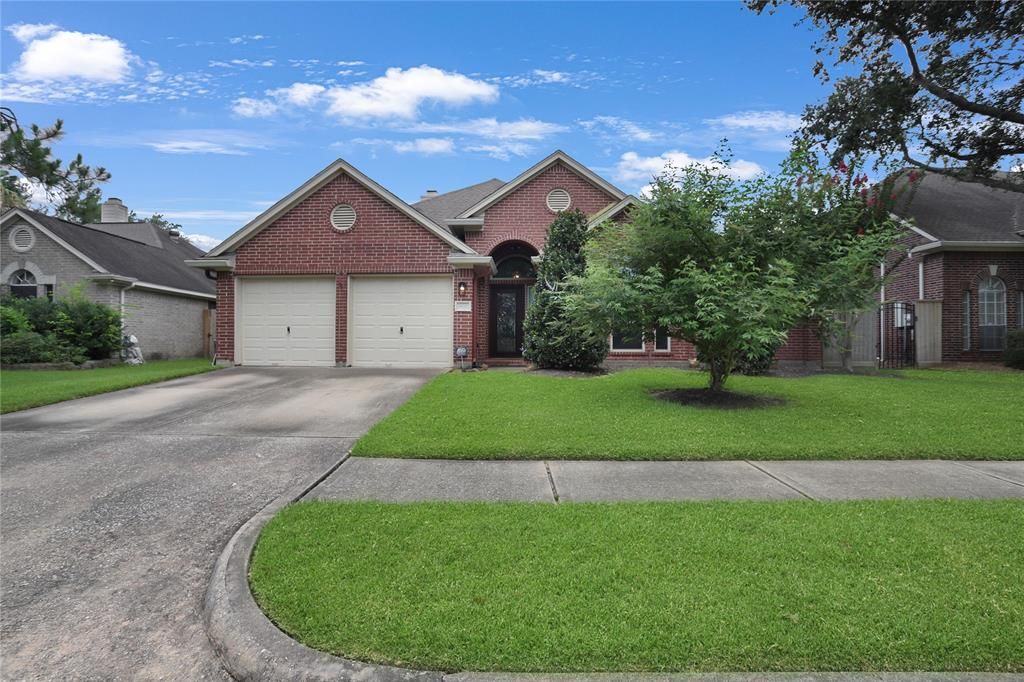 3816 Lake View Drive, Pearland, TX 77581