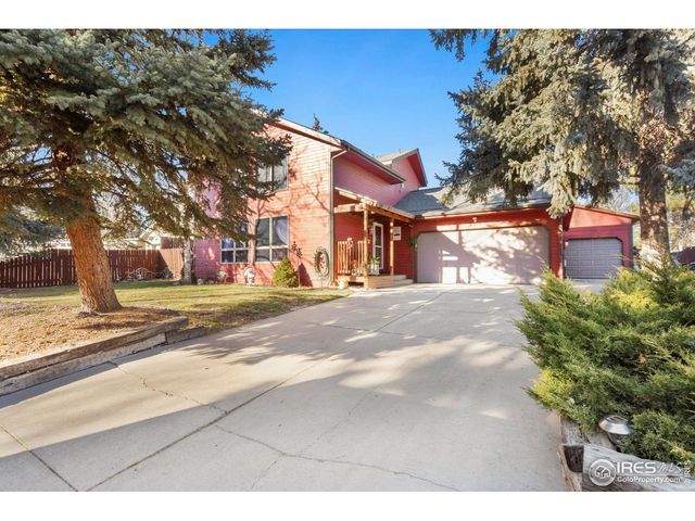 3310 33rd Ave Ct, Greeley, CO 80634