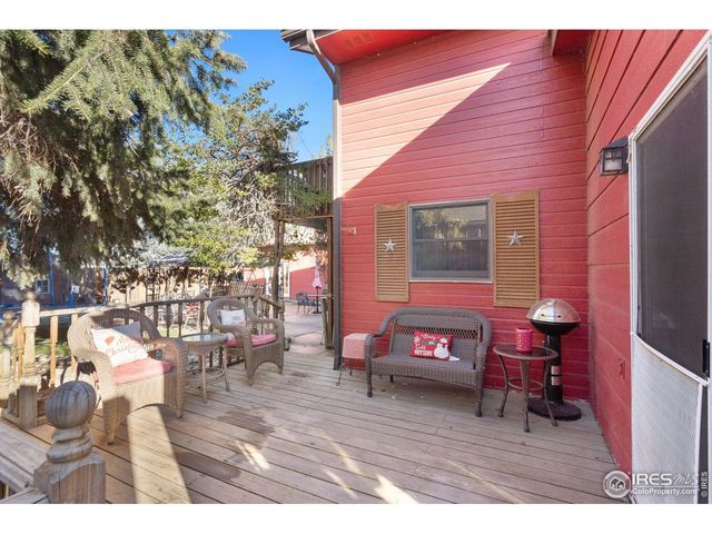 3310 33rd Ave Ct, Greeley, CO 80634