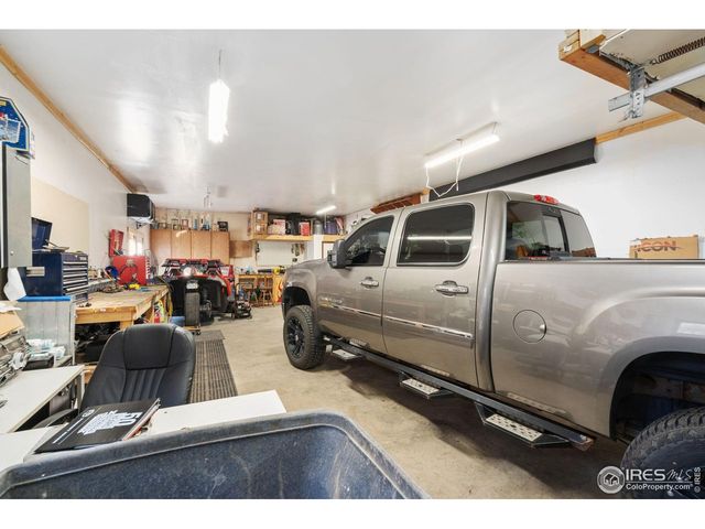 3310 33rd Ave Ct, Greeley, CO 80634