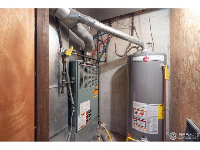 3310 33rd Ave Ct, Greeley, CO 80634