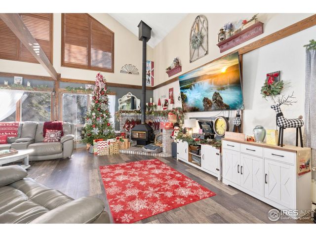 3310 33rd Ave Ct, Greeley, CO 80634