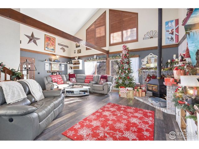 3310 33rd Ave Ct, Greeley, CO 80634