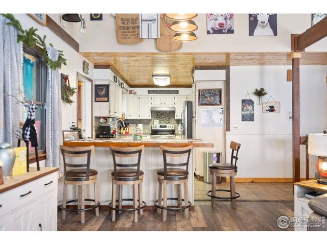 3310 33rd Ave Ct, Greeley, CO 80634