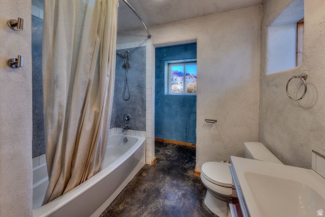 1140 SAN JUAN DR, Moab, UT 84532