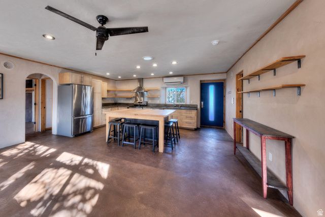 1140 SAN JUAN DR, Moab, UT 84532