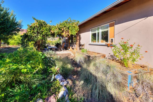 1140 SAN JUAN DR, Moab, UT 84532