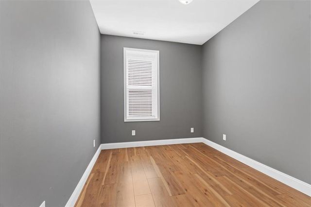 3555 S Spring Avenue, St Louis, MO 63116