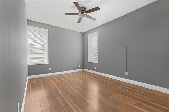 3555 S Spring Avenue, St Louis, MO 63116