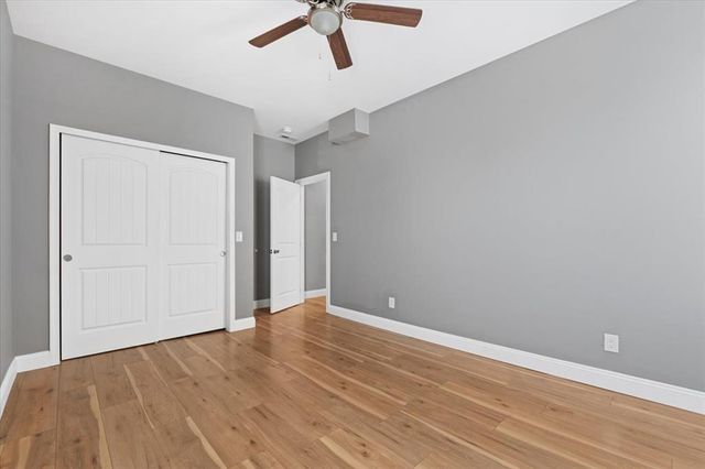3555 S Spring Avenue, St Louis, MO 63116