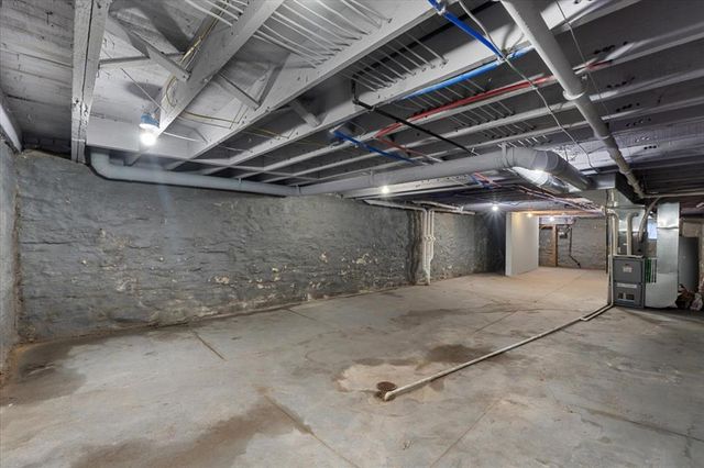 3555 S Spring Avenue, St Louis, MO 63116