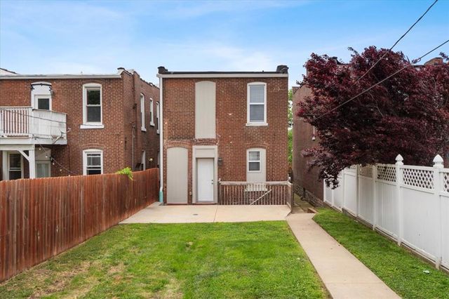 3555 S Spring Avenue, St Louis, MO 63116