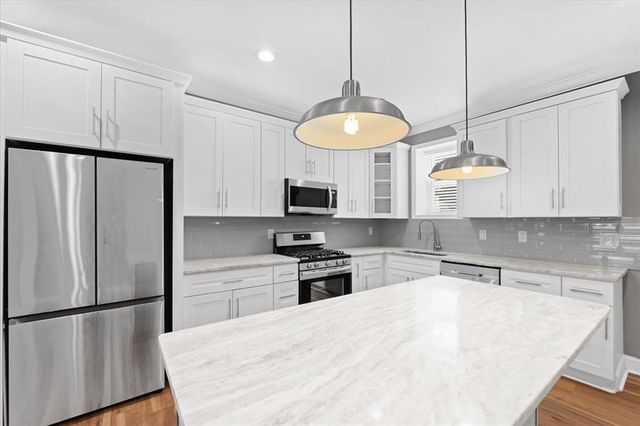 3555 S Spring Avenue, St Louis, MO 63116