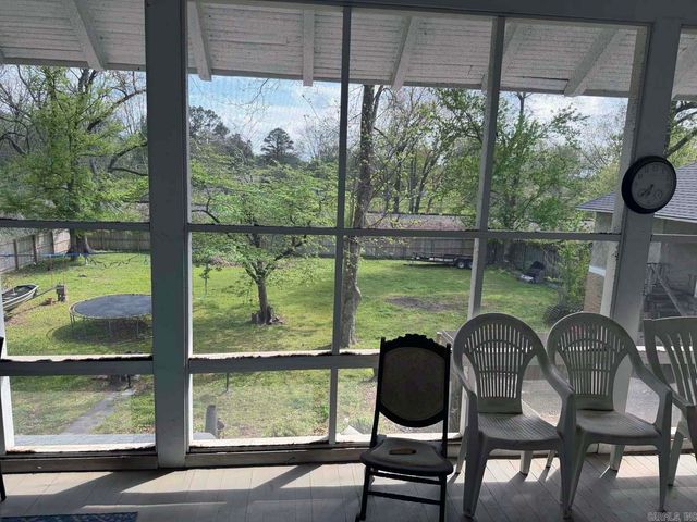 813 Hamilton Ave E, Wynne, AR 72396