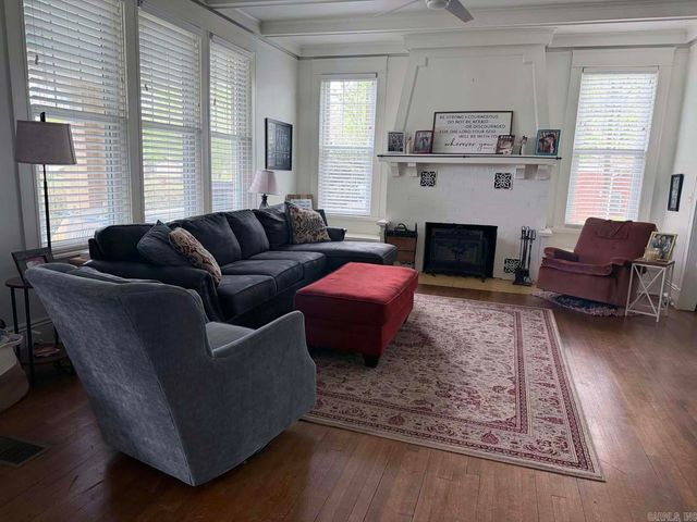 813 Hamilton Ave E, Wynne, AR 72396