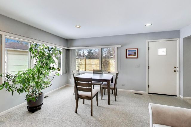 1334 Ferndale Avenue, Highland Park, IL 60035