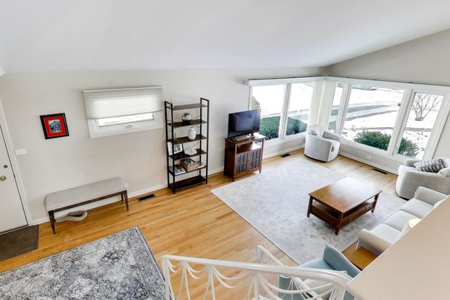 1334 Ferndale Avenue, Highland Park, IL 60035