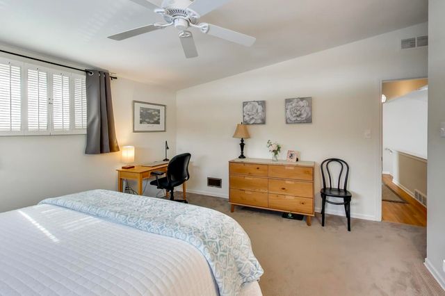 1334 Ferndale Avenue, Highland Park, IL 60035