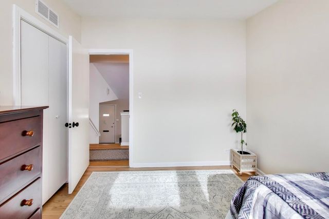 1334 Ferndale Avenue, Highland Park, IL 60035