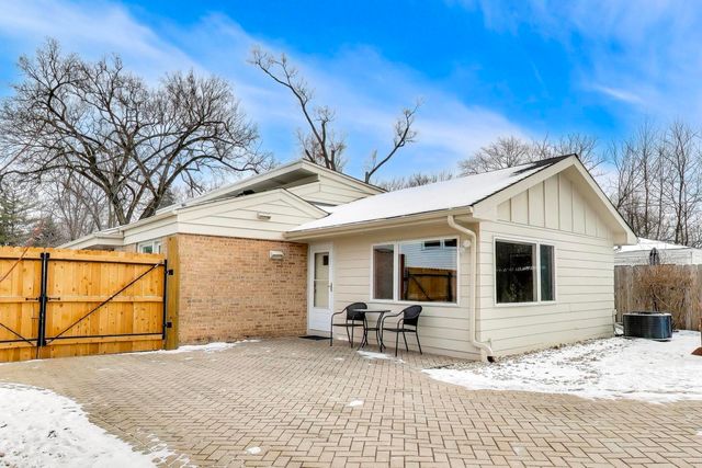 1334 Ferndale Avenue, Highland Park, IL 60035