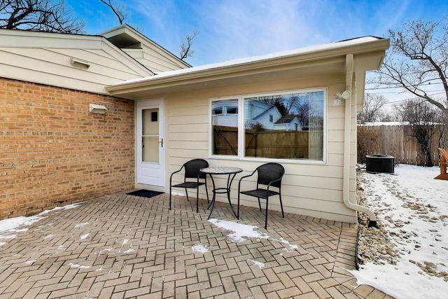 1334 Ferndale Avenue, Highland Park, IL 60035