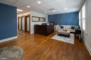 4157 CHAIN BRIDGE RD, Fairfax, VA 22030