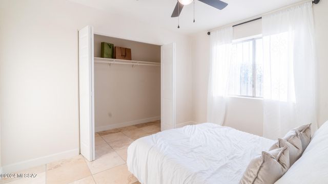 8338 E Placita Prado, Tucson, AZ 85710