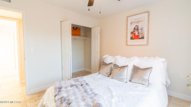 8338 E Placita Prado, Tucson, AZ 85710