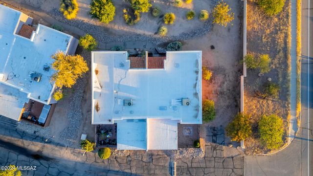 8338 E Placita Prado, Tucson, AZ 85710