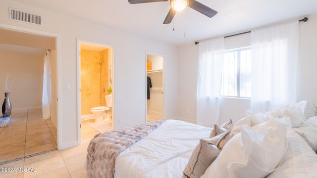 8338 E Placita Prado, Tucson, AZ 85710