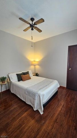 2126 Dill Ave, Linden City, NJ 07036