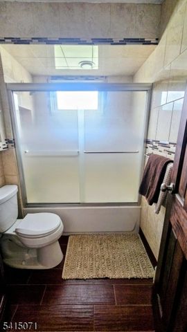 2126 Dill Ave, Linden City, NJ 07036