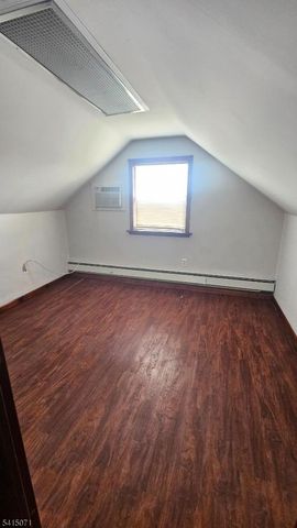 2126 Dill Ave, Linden City, NJ 07036