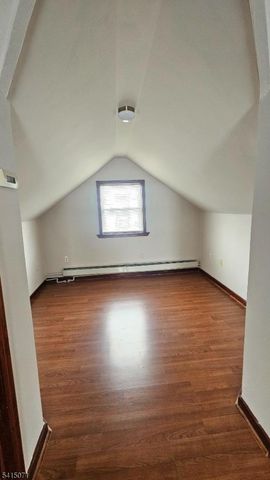 2126 Dill Ave, Linden City, NJ 07036