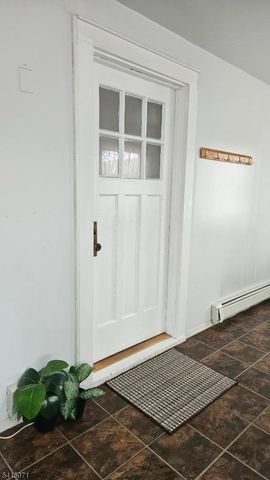 2126 Dill Ave, Linden City, NJ 07036