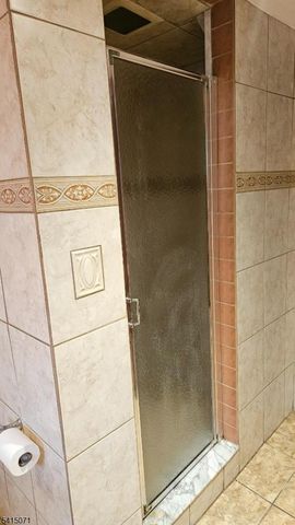 2126 Dill Ave, Linden City, NJ 07036