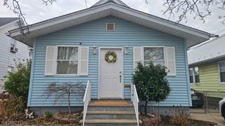 2126 Dill Ave, Linden City, NJ 07036