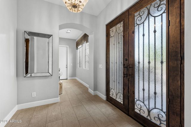 2445 W WILDHORSE Drive, Chandler, AZ 85286