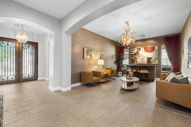 2445 W WILDHORSE Drive, Chandler, AZ 85286