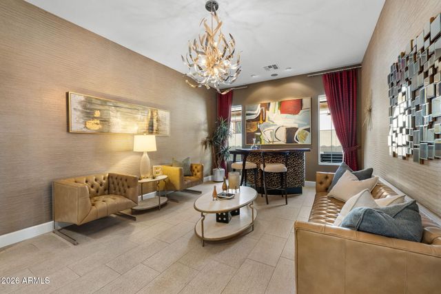 2445 W WILDHORSE Drive, Chandler, AZ 85286