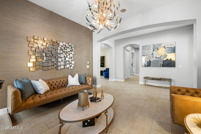 2445 W WILDHORSE Drive, Chandler, AZ 85286